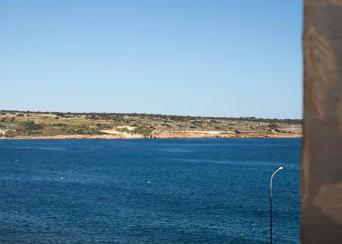 Cosy1 Bedroom Apartment With Balcony & Sea Views - Close To Mellieha Bay
