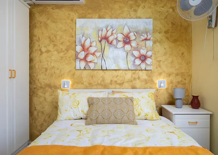 Cosy1 Bedroom Apartment With Balcony & Sea Views - Close To Mellieha Bay