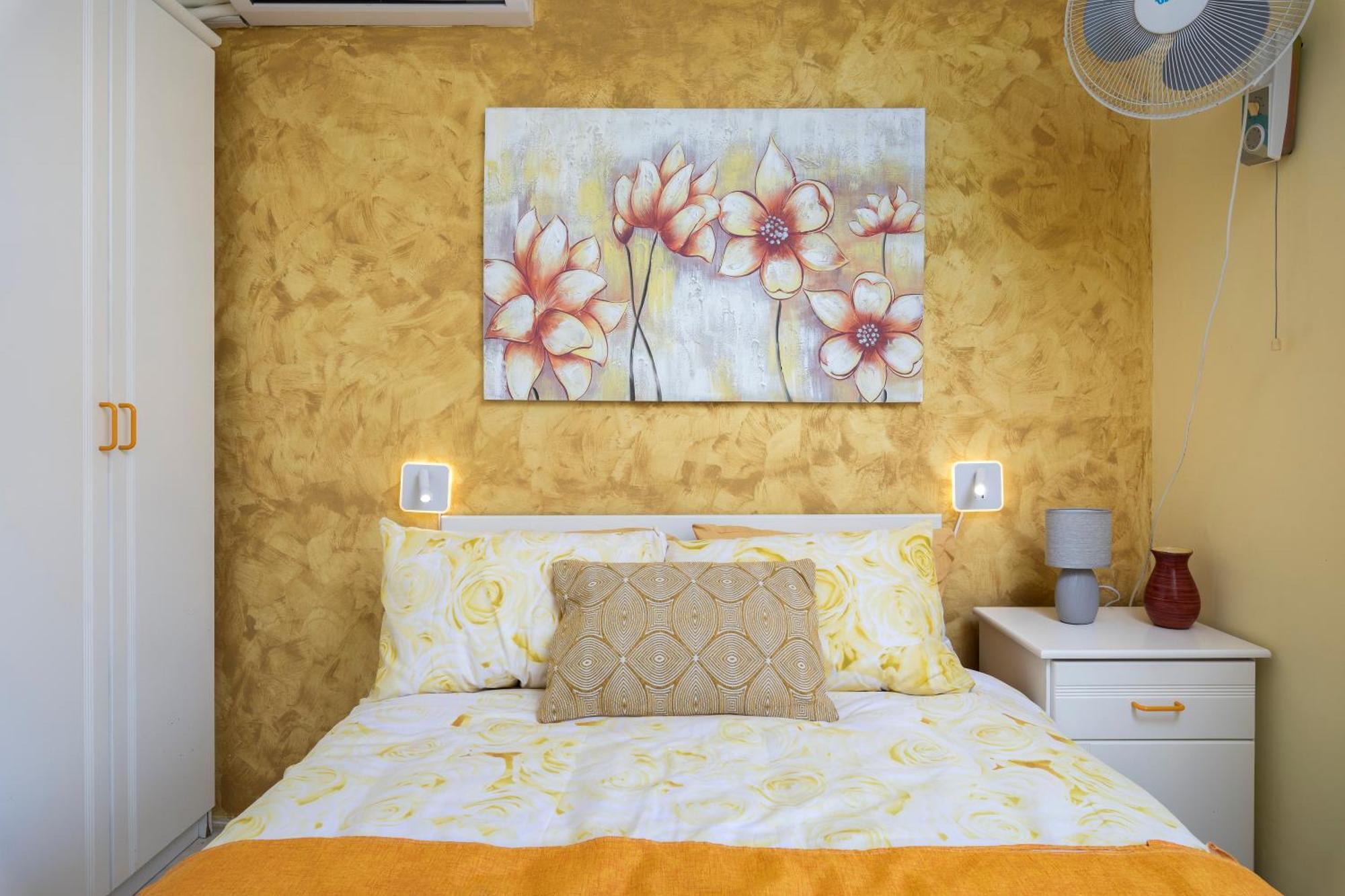 Cosy1 Bedroom With Balcony & Sea Views - Close To Bay *